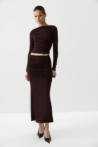 Лонгслив с вырезом лодочка (Шоколадный) (M) 