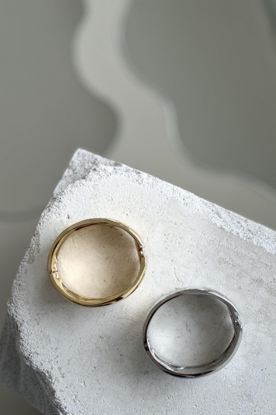 Браслет из мятого металла (one size, серебро) 2861