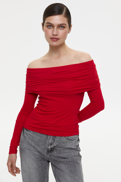 Лонгслив трикотажный с драпировкой на плечах (алый) (XS) 