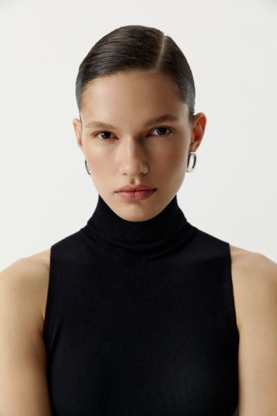 Платье с воротником-стойкой (черный) (M)