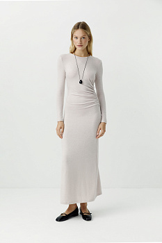 Платье со сборками из мягкого трикотажа (светло-бежевый)