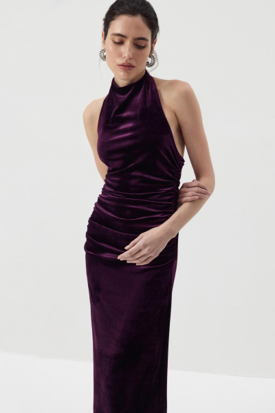 Платье  макси с воротником халтер из бархата (Сливовый) (M) 