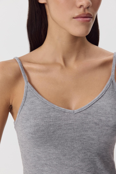 Топ на бретелях из мягкого трикотажа (Серый) (M) 