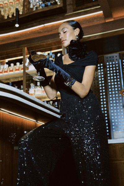 Брошь-роза из атласа (one size, черный) 2159