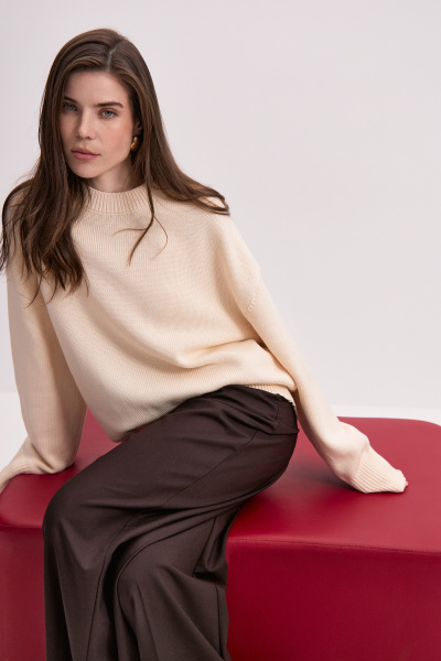 Джемпер базовый с круглой горловиной (бежевый) (M/L) 