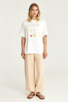 Футболка с принтом CHARM (молочный)