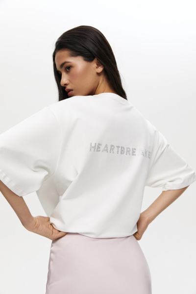 Футболка со стразами Heartbreaker (one size, молочный) 2207