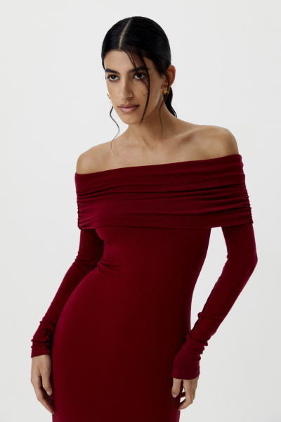 Платье с драпировкой на плечах (винный) (XS)