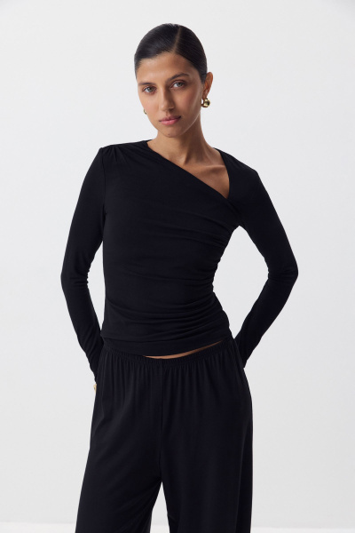 Лонгслив с асимметричной горловиной (черный) (XS) 