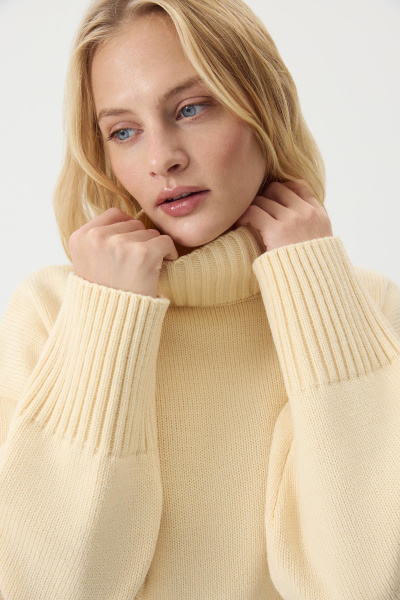 Свитер со стойкой из шерсти мериноса  (Сливочный) (one size) 