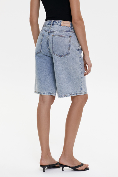 Шорты джинсовые удлиненные/Denim shorts (26/XS, светло-голубой/light blue) 2869