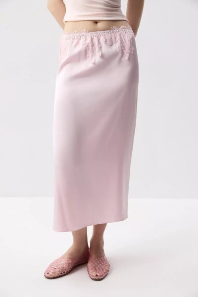 Юбка миди с декоративным кружевом (Нежно-розовый) (M)