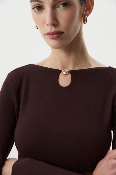 Лонгслив с декоративным элементом (Шоколадный) (M) 