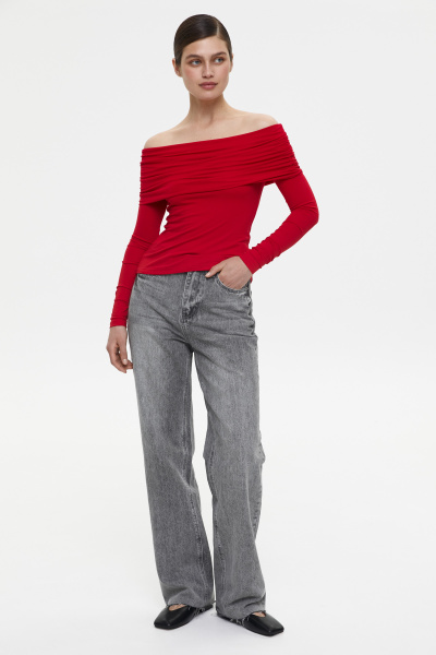Лонгслив трикотажный с драпировкой на плечах (алый) (XS) 