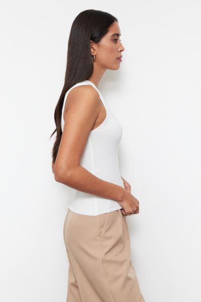 Топ базовый из вискозы (L, молочный) 2207