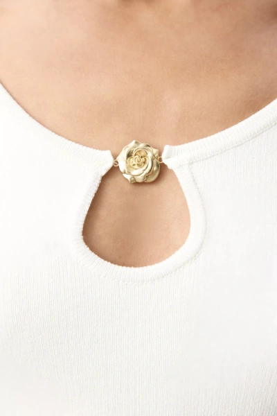 Платье мини вязаное с декоративной розой (Молочный) (XS)