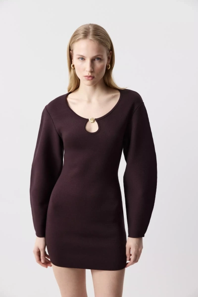 Платье мини вязаное с декоративной розой (Шоколадный) (M) 