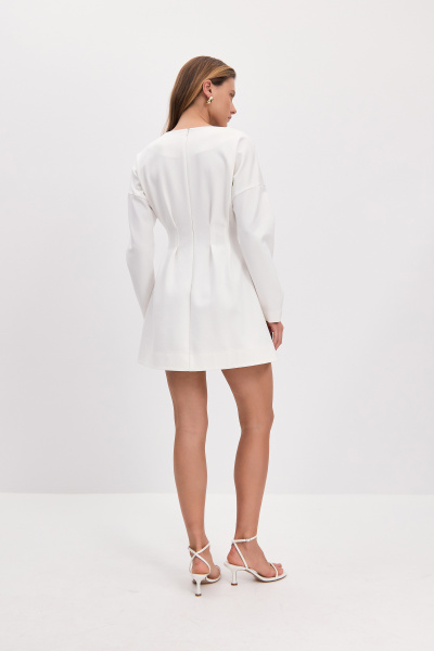 Платье мини приталенного силуэта (молочный) (XS)