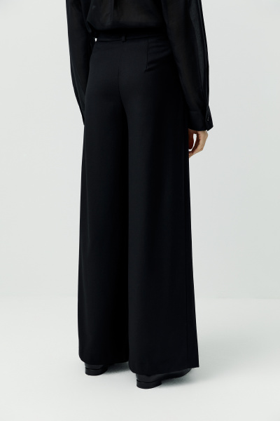 Брюки палаццо с глубокими складками (черный) (XS) 