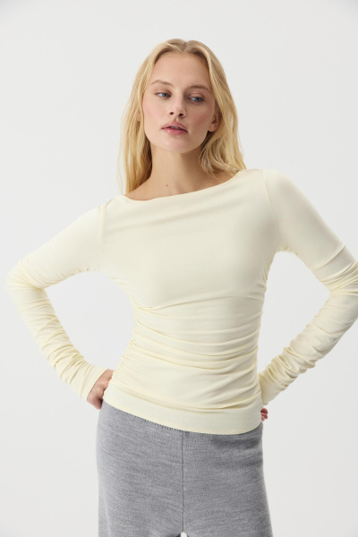 Лонгслив с драпировкой (Сливочный) (M) 