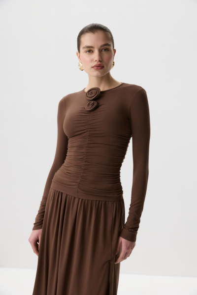 Лонгслив с декоративной розой (Шоколадный) (M) 