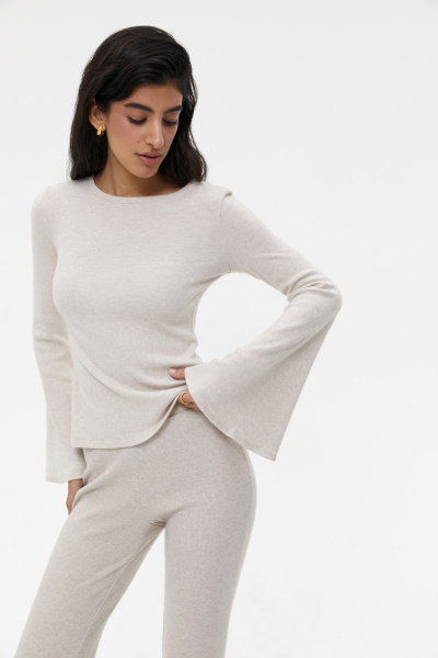 Лонгслив трикотажный с расклешенными рукавами (XS, бежевый) 