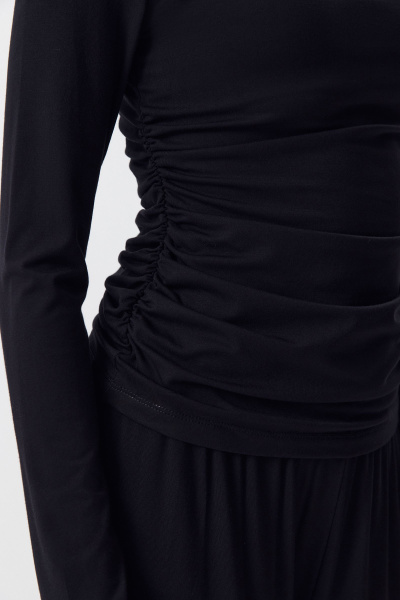 Лонгслив со сборкой из вискозы (черный) (XS)