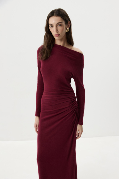 Платье с драпировкой из мягкого трикотажа (Винный) (M) 