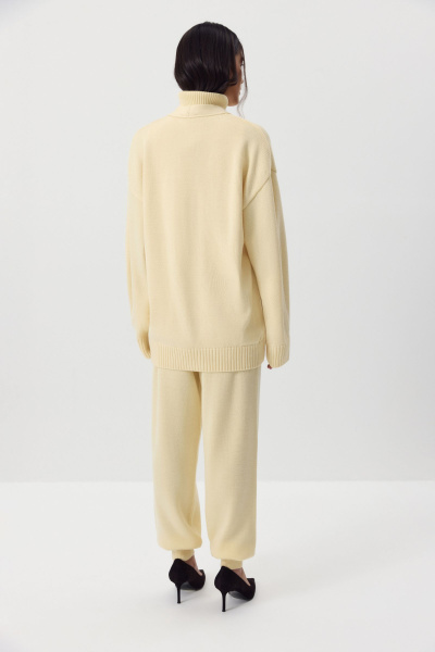 Кардиган с округлыми рукавами с шерстью (ванильный) (M/L) 