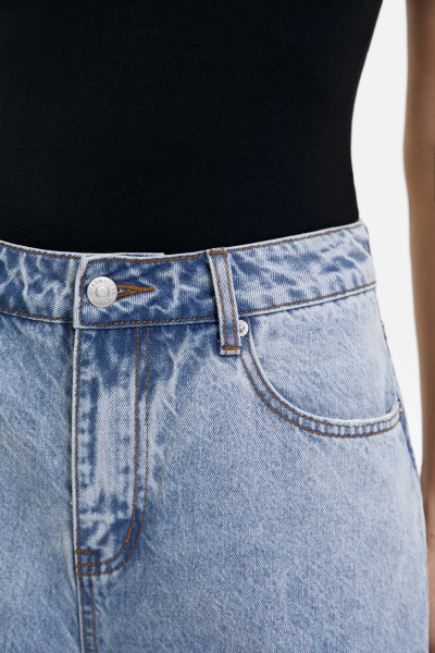 Шорты джинсовые удлиненные/Denim shorts (26/XS, светло-голубой/light blue) 2869