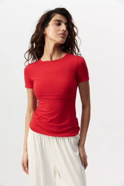 Футболка с коротким рукавом из вискозы (красный) (S) 