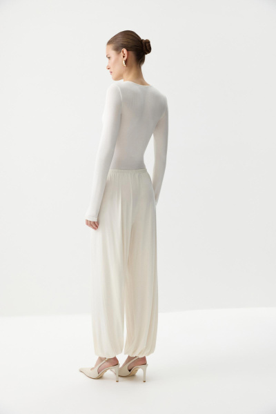 Боди из вискозы с длинным рукавом (Молочный) (M) 