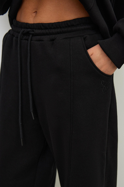 Джоггеры на резинке с рельефными швами (XS/S, черный) 2159