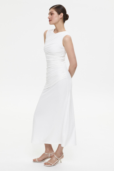 Платье с декоративной деталью с драпировкой (M, молочный) 2207