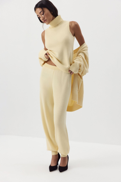 Брюки - джоггеры вязаные с шерстью (ванильный) (M) 