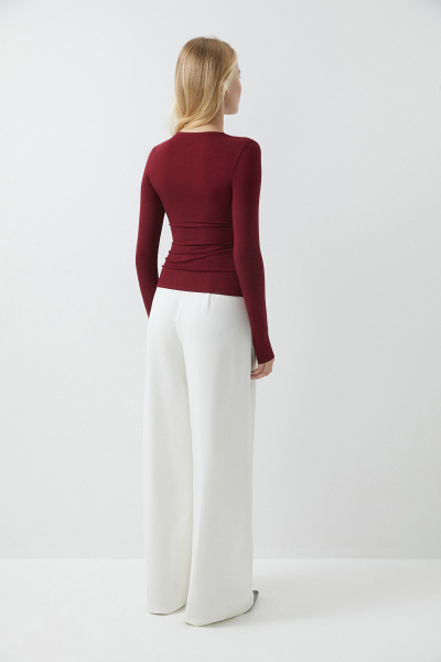 Лонгслив с драпированной деталью на груди (бордовый) (XS) 
