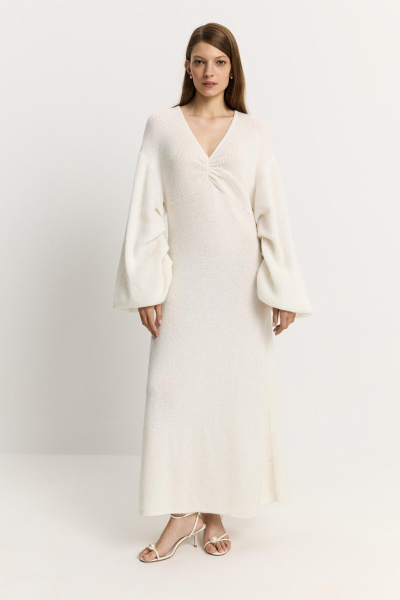 Платье с объемным рукавом (ванильный) (one size) 