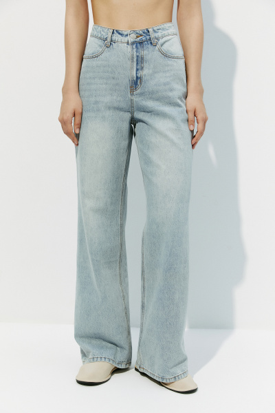 Джинсы с высокой посадкой/Denim pants with high waist (26/XS, светло-голубой/light blue) 2869