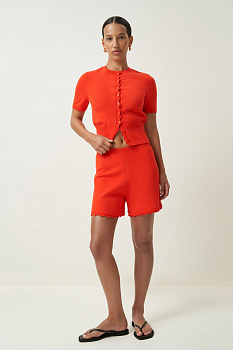 Вязаные шорты с фестонами (алый)