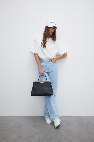 Футболка оверсайз с круглой вышивкой (one size, молочный) 